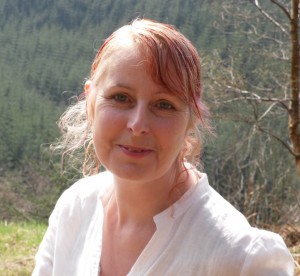 Janeloveringauthorpic2