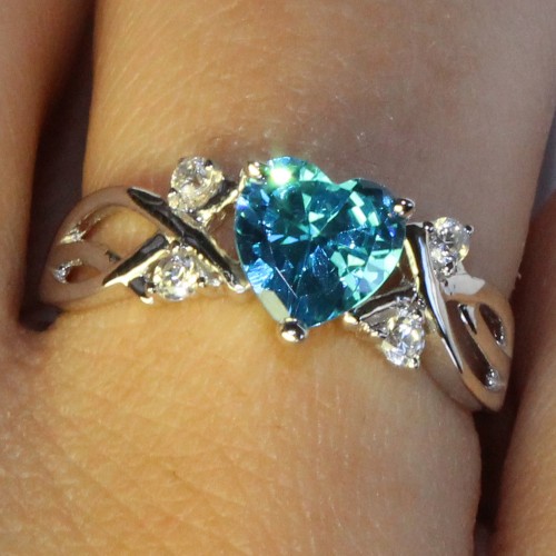 Aquamarine heart ring